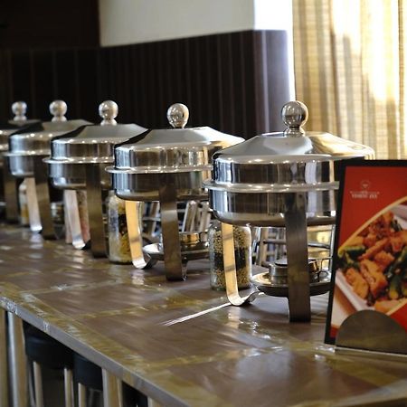 Hotel Vishnu Inn Дехрадун Экстерьер фото