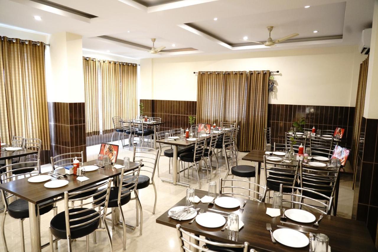 Hotel Vishnu Inn Дехрадун Экстерьер фото